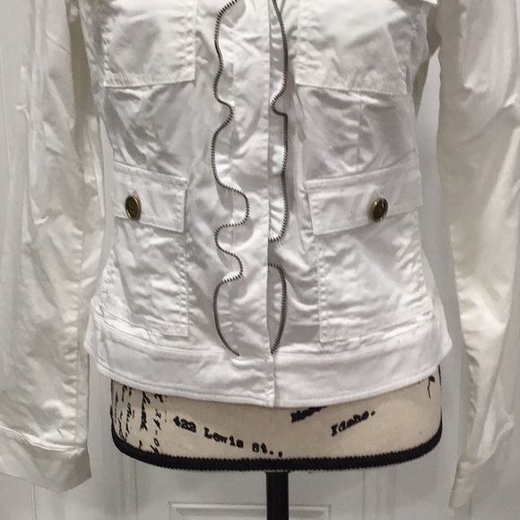 NWOT. MICHAEL KORS Ruffle Zipper Utility Jacket White Button Closure P2P 18.5โ - Picture 5 of 12